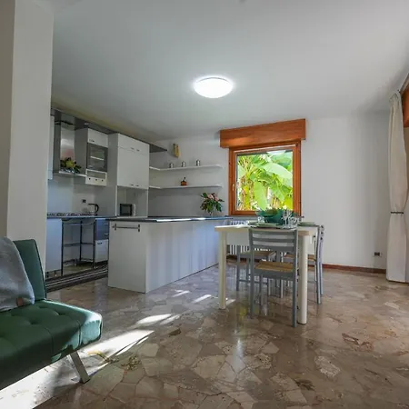 Holiday home La Magnolia Calolziocorte