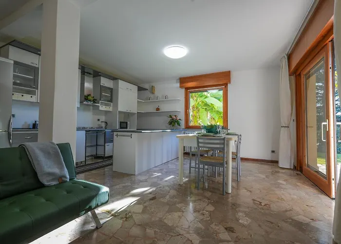 Holiday home La Magnolia Calolziocorte