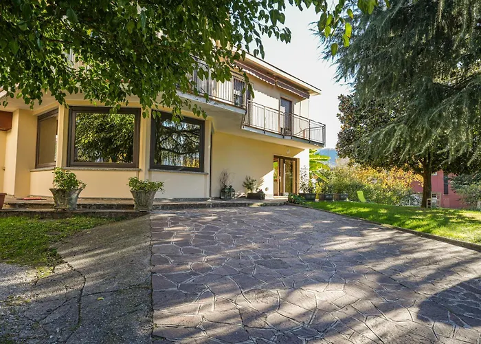 La Magnolia 別荘 カロルツィオコルテ